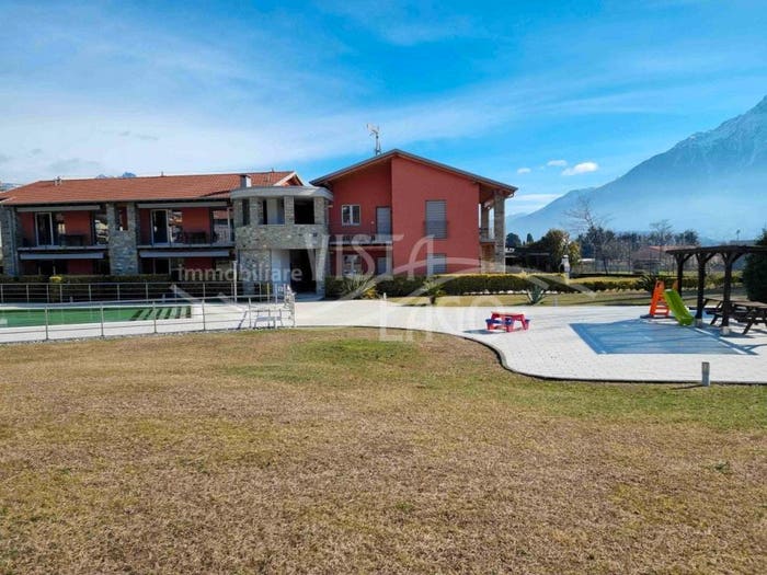 Appartamento trilocale in vendita in Via Alla Poncia, Gravedona ed Uniti