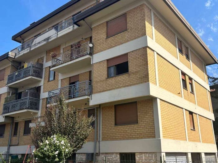 Appartamento con 5 locali in vendita in Via di Fabro, Fabro Scalo, Fabro