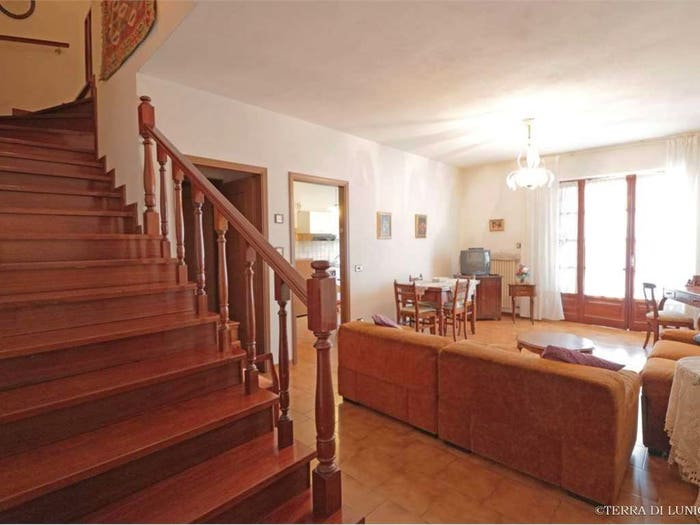 Appartamento con 6 locali in vendita in VIA ODERZO, Centro, Pontremoli