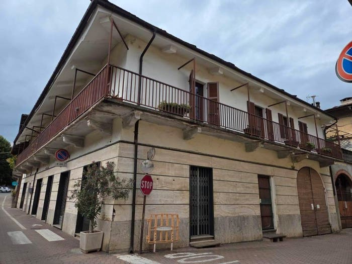 Casa con 5 locali in vendita in Via Camillo Benso di Cavour, Centro, Cavour