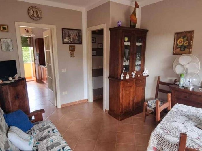 Appartamento con 5 locali in vendita in Viale Roma, Marina di Massa Centro, Massa
