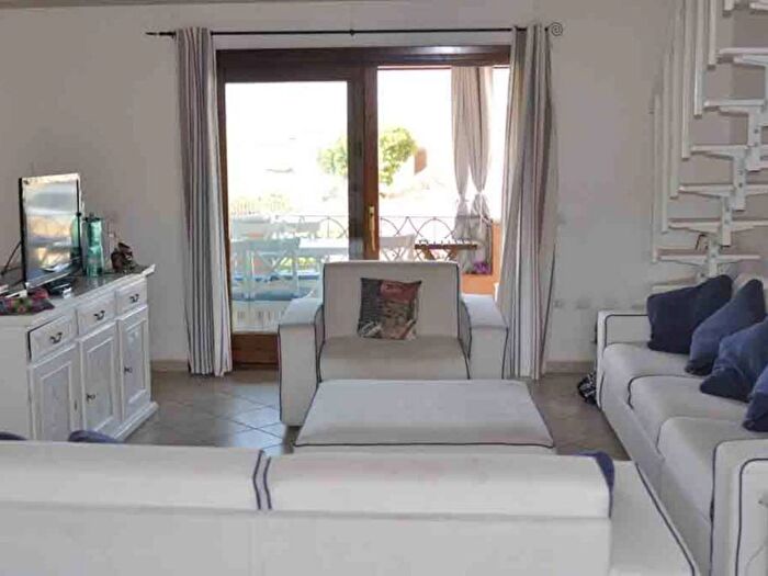 Casa con 6 locali in vendita in Via Marghine SNC, Porto San Paolo, Loiri Porto San Paolo
