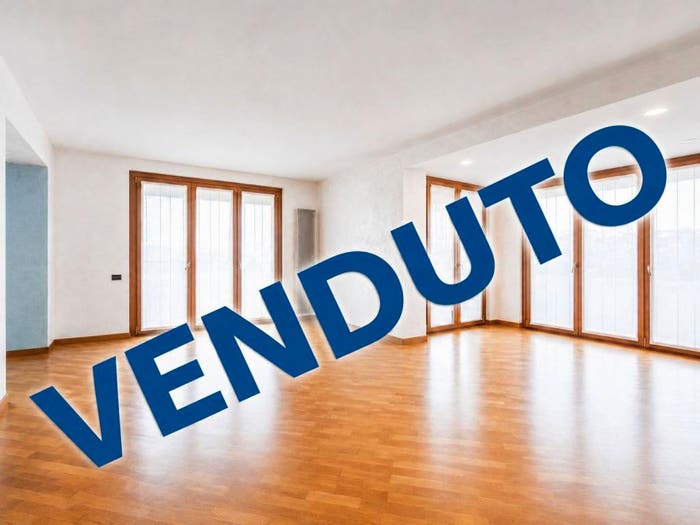 Appartamento quadrilocale in vendita in Via Leonardo da Vinci, Centro, Assago