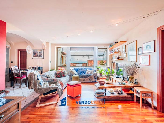 Casa con 6 locali in vendita in Via Giovan Battista Vico, Piazza, Mondovì