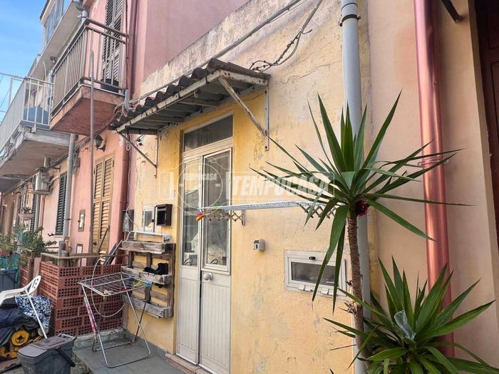 Casa bilocale in vendita in Via Domenico Mangraviti, Ganzirri, Messina