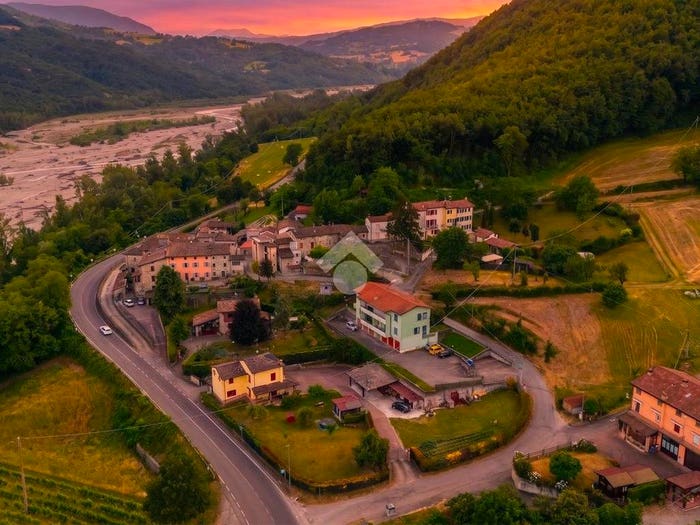 Appartamento bilocale in vendita in Via Berzola, Berzola, Langhirano
