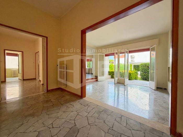 Appartamento quadrilocale in vendita in Via Raffaello Gambogi, Ardenza, Livorno