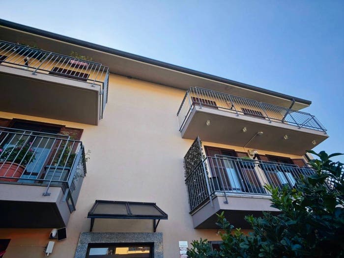 Appartamento trilocale in vendita in Via Carlo Cattaneo, Centro, Sesto Calende