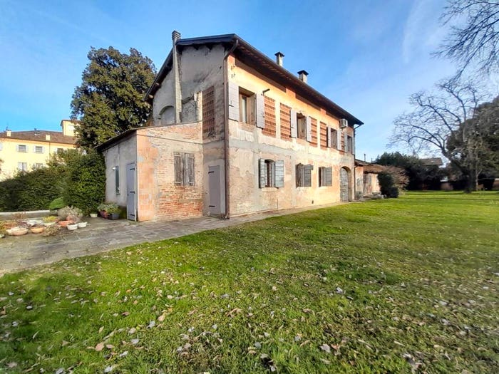 Casa con 6 locali in vendita in Via Trinità, Pernumia
