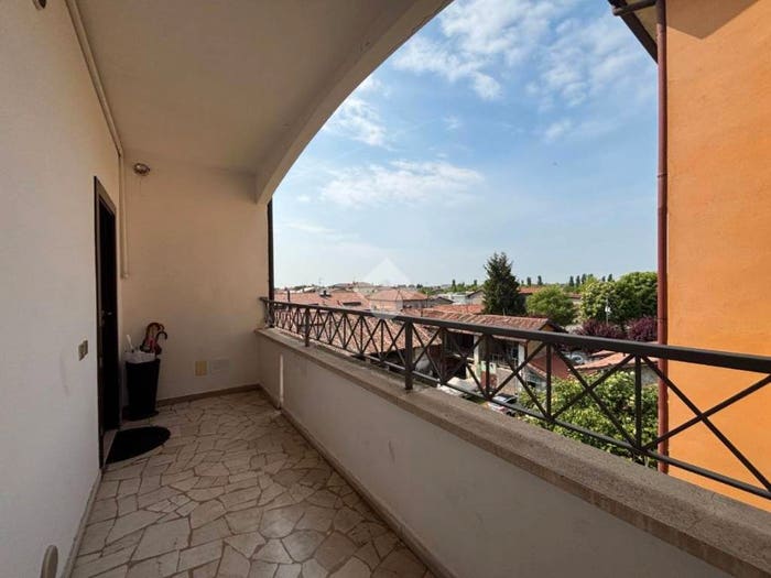 Appartamento bilocale in vendita in Via Licini Cacciaguerra, Lallio
