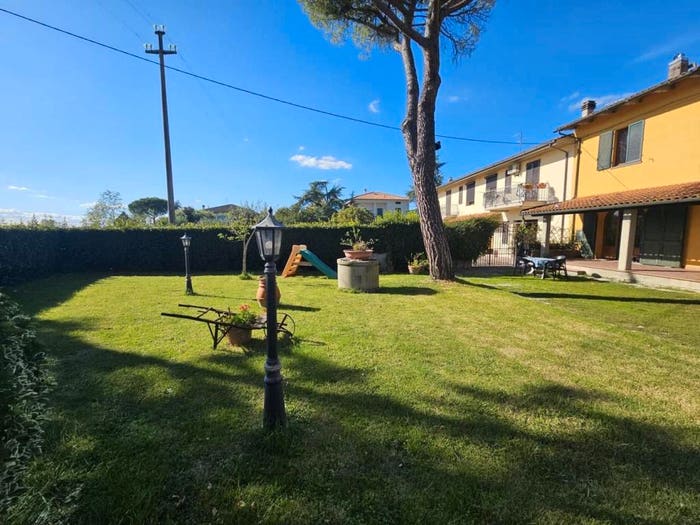 Casa con 6 locali in vendita in Biondi, Cerreto Guidi