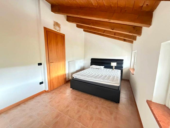 Appartamento trilocale in vendita in Via Ponte, Bosco Chiesanuova