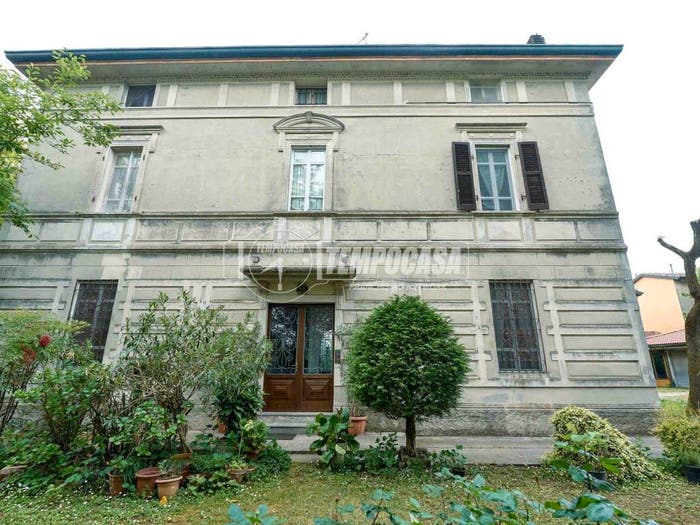 Appartamento trilocale in vendita in Via Croce Grande, Migliaro, Cremona