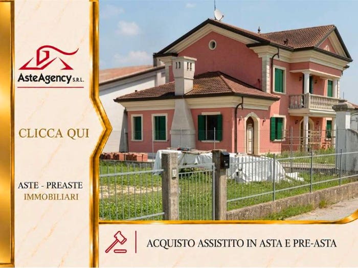 Appartamento con 6 locali in vendita in Via pacinotti, Area PIP, Ariano nel Polesine