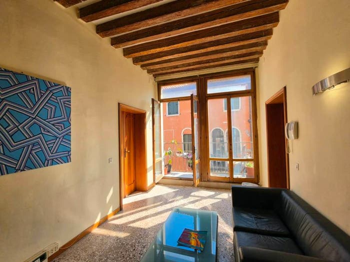 Appartamento con 6 locali in vendita in San Polo, Venezia