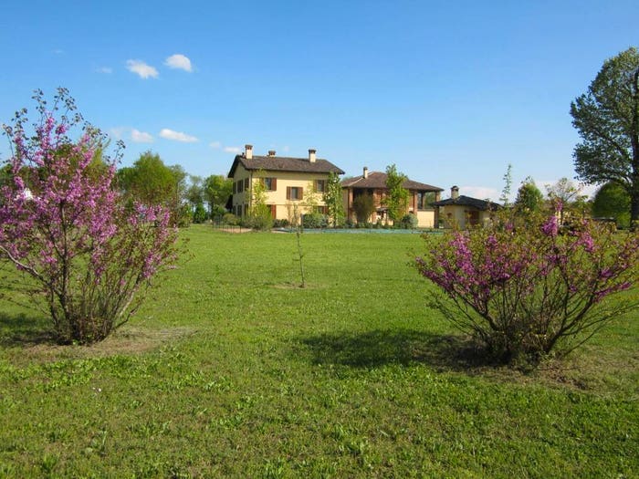 Casa con 6 locali in vendita in Bentivoglio