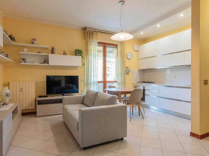 Appartamento trilocale in vendita in via Guglielmo Marconi, Seano, Carmignano