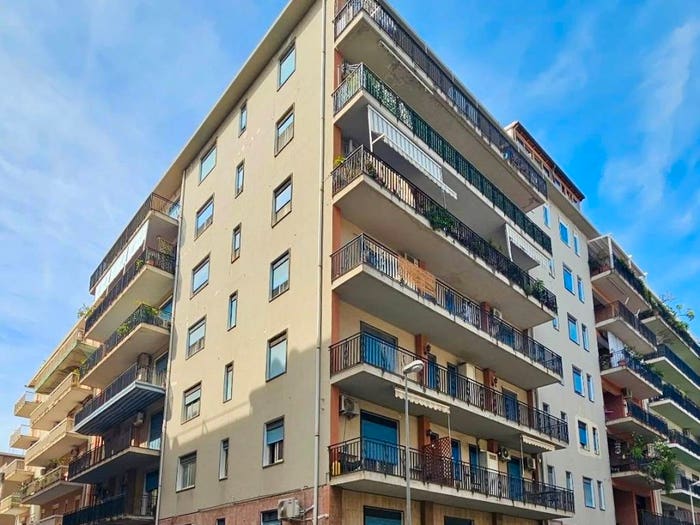 Appartamento con 5 locali in vendita in Via Colonnello Francesco Bertè, Centro, Milazzo