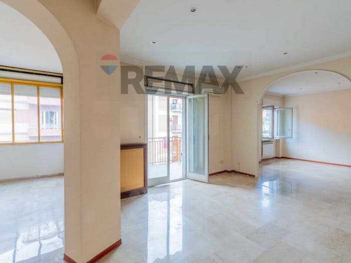 Appartamento quadrilocale in vendita in VIALE DELLE ALPI, Notarbartolo Sciuti, Palermo