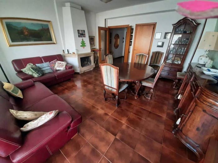 Appartamento con 6 locali in vendita in Via Monte Velino, Centro, Avezzano