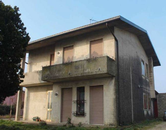 Casa quadrilocale in vendita in Via Bosco Basso, Centro, Megliadino San Vitale