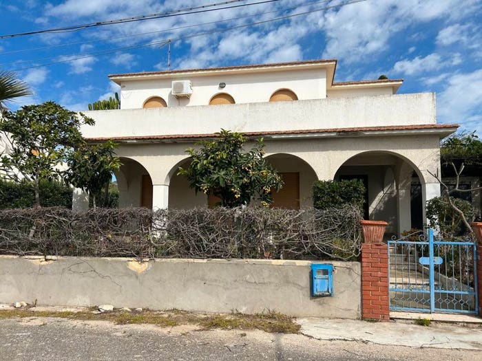 Casa con 6 locali in vendita in Marina di Modica, Modica