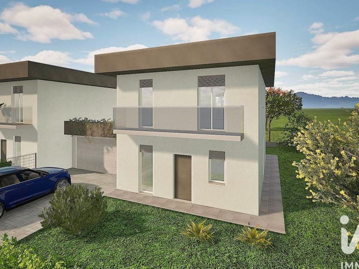 Casa quadrilocale in vendita in Via don Angelo Sassi, Centro, Fino Mornasco
