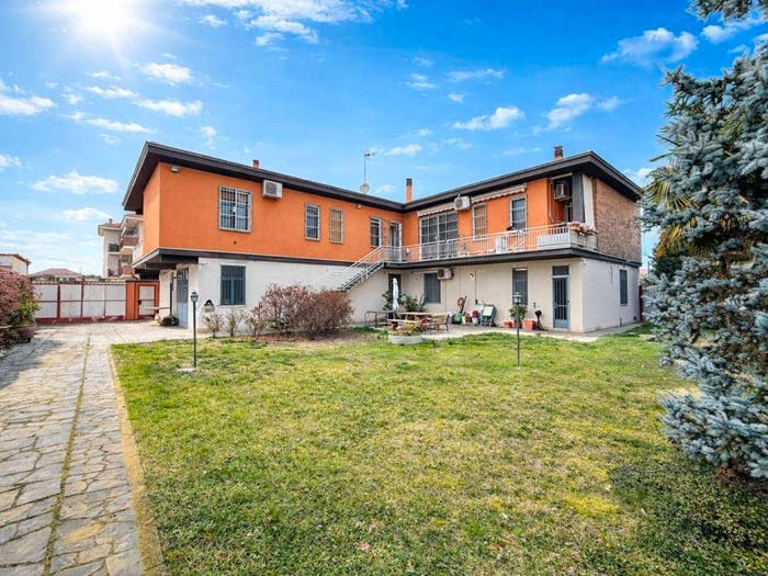 Casa con 6 locali in vendita in Via Poligonia, Orti, Alessandria