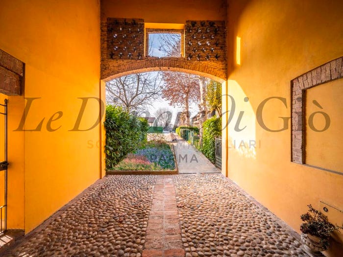 Casa quadrilocale in vendita in Via Mario Maselli, Molinetto Spezia, Parma