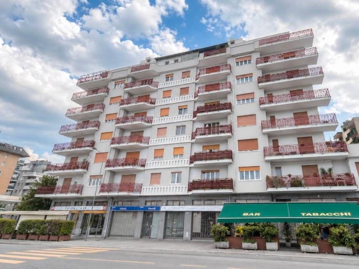 Appartamento trilocale in vendita in Viale Don Giovanni Minzoni, Bresso