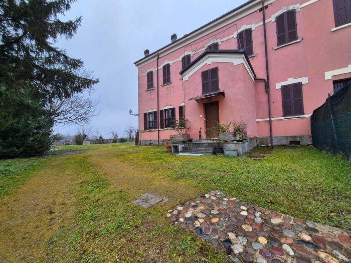 Casa con 6 locali in vendita in Ganaceto Lesignana, Modena