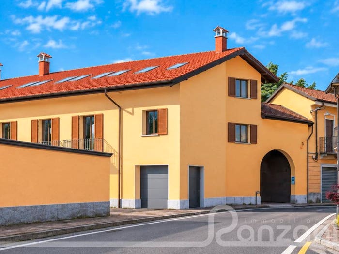 Appartamento trilocale in vendita in Piazza San Giovanni, Centro, Cisliano