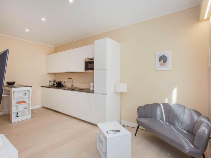 Appartamento bilocale in vendita in Via Giovanni Battista Niccolini, Paolo Sarpi, Milano