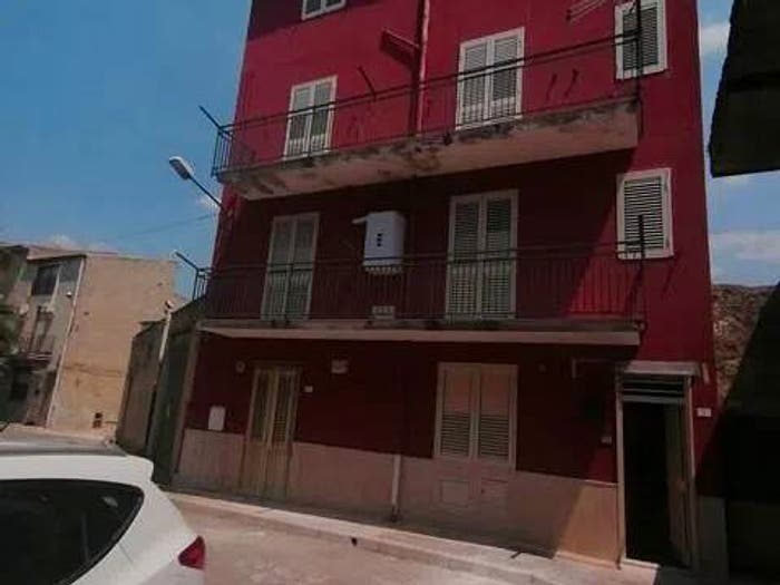 Casa trilocale in vendita in Via Enna, San Biagio Platani
