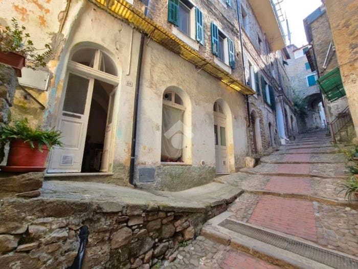 Appartamento bilocale in vendita in Via Roma, Ceriana