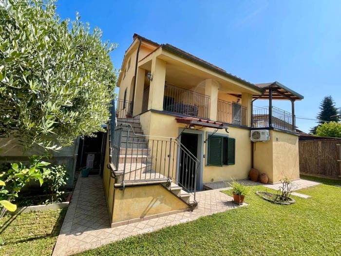 Casa in vendita in Via Castagnola, Mugnano, Lucca