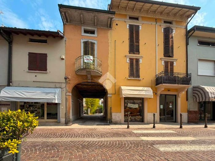 Casa quadrilocale in vendita in Via venti settembre, Centro, Manerbio