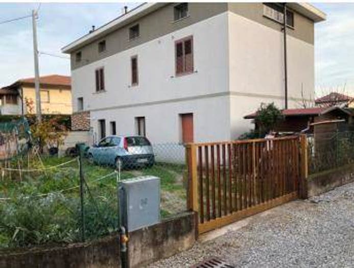 Appartamento con 6 locali in vendita in Corso Italia, Osio Sopra