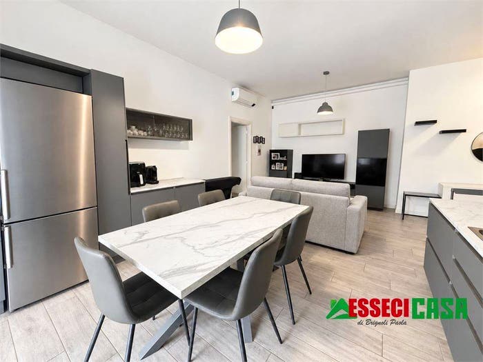 Appartamento trilocale in vendita in Via Galvani, Treviglio