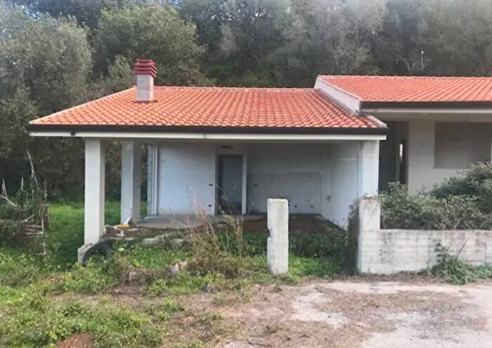 Casa con 6 locali in vendita in Contrada Calarco Sant'Agata di Militello ME Italia, Sant'Agata di Militello