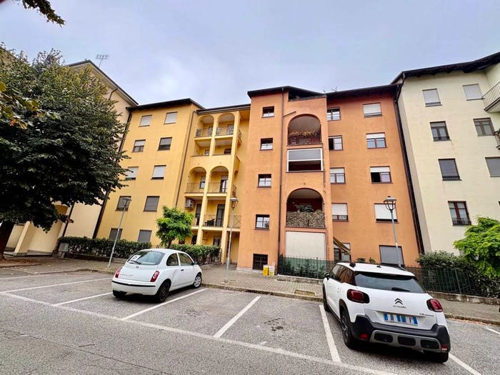 Appartamento bilocale in vendita in Piazza Rafaela, Centro, Fossano
