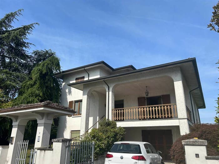 Casa con 6 locali in vendita in Valconasso, Pontenure