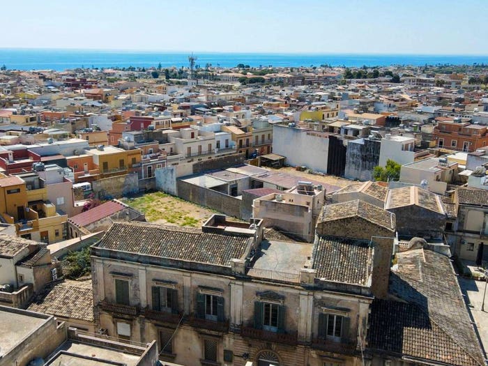 Casa con 6 locali in vendita in Via Papa Giovanni Paolo I, Centro, Avola