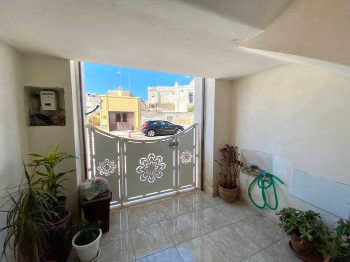 Casa trilocale in vendita in Via Caprarica, Centro, Cavallino