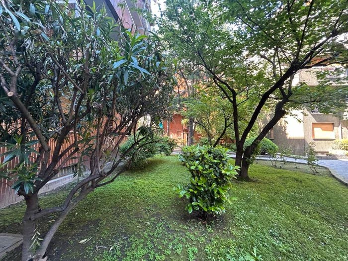 Appartamento trilocale in vendita in Via Monzambano, Dergano, Milano