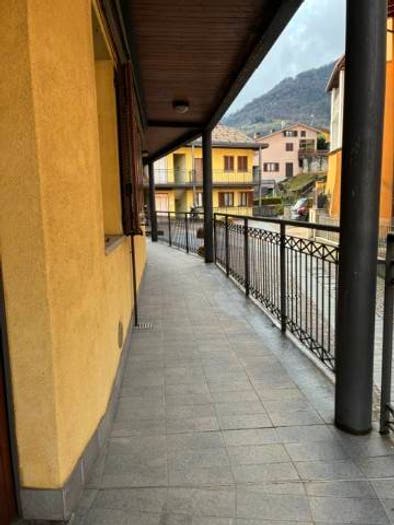Appartamento trilocale in vendita in Centro, Gazzaniga