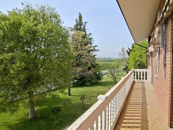 Appartamento con 5 locali in vendita in Via Valle Talloria, Grinzane Cavour