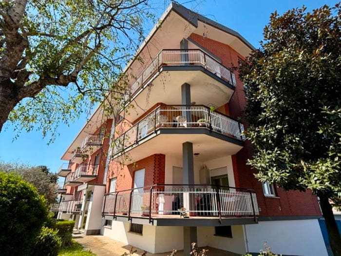 Appartamento quadrilocale in vendita in Via Graziano, Centro, Crescentino