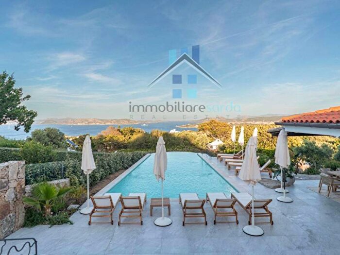 Casa con 6 locali in vendita in Porto Rafael, Punta Sardegna, Palau