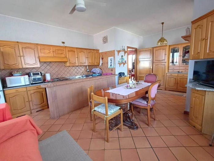 Appartamento quadrilocale in vendita in Via Magenta, Cividate al Piano